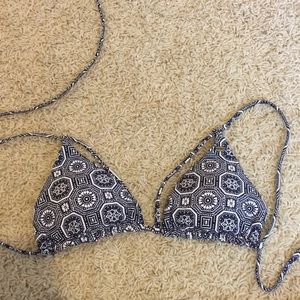 Oneill reversible bikini top!